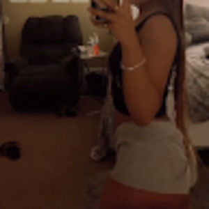 Meet your Posher, Ellayna